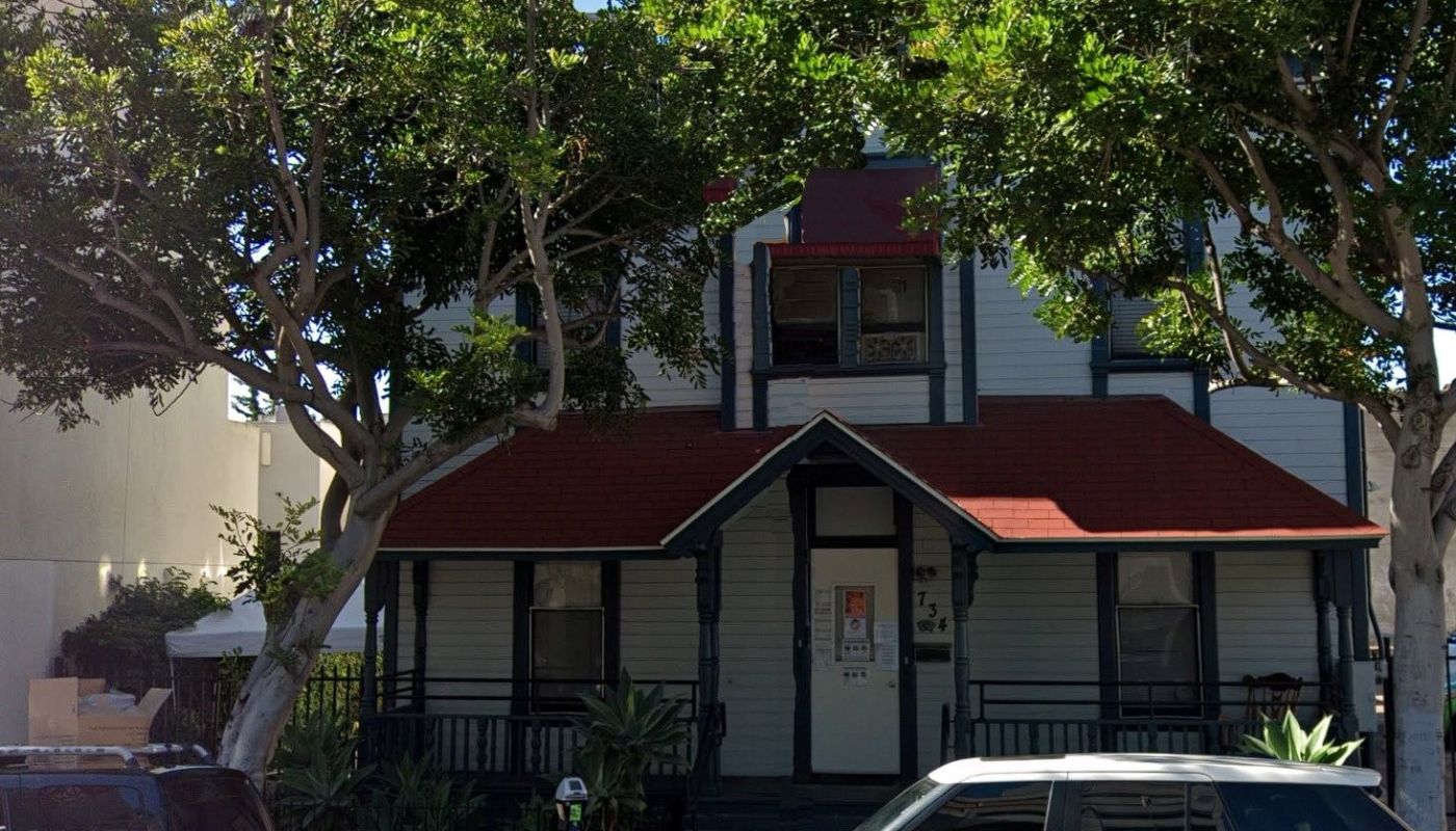 CRF New Vistas Crisis Center