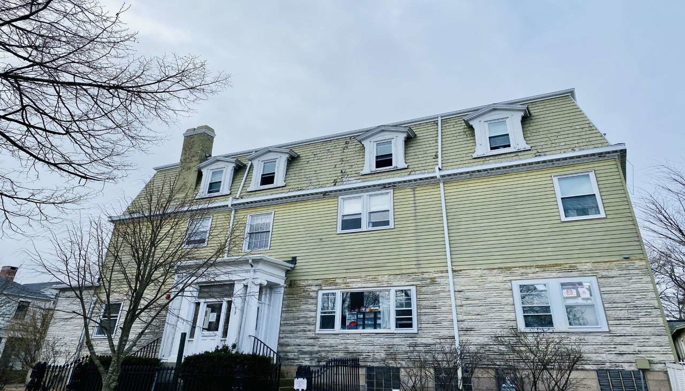 High Point Treatment Center Monarch House (Sober Living)