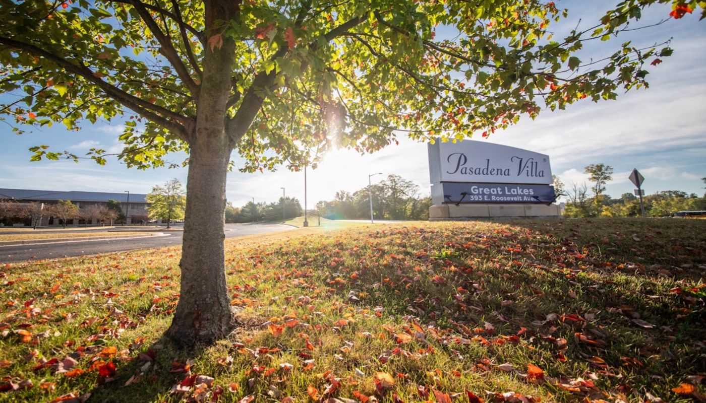 Pasadena Villa Great Lakes